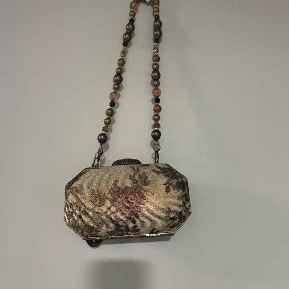 NWT Mary Frances Elegant Beaded Floral Clutch - Picture 3 of 6